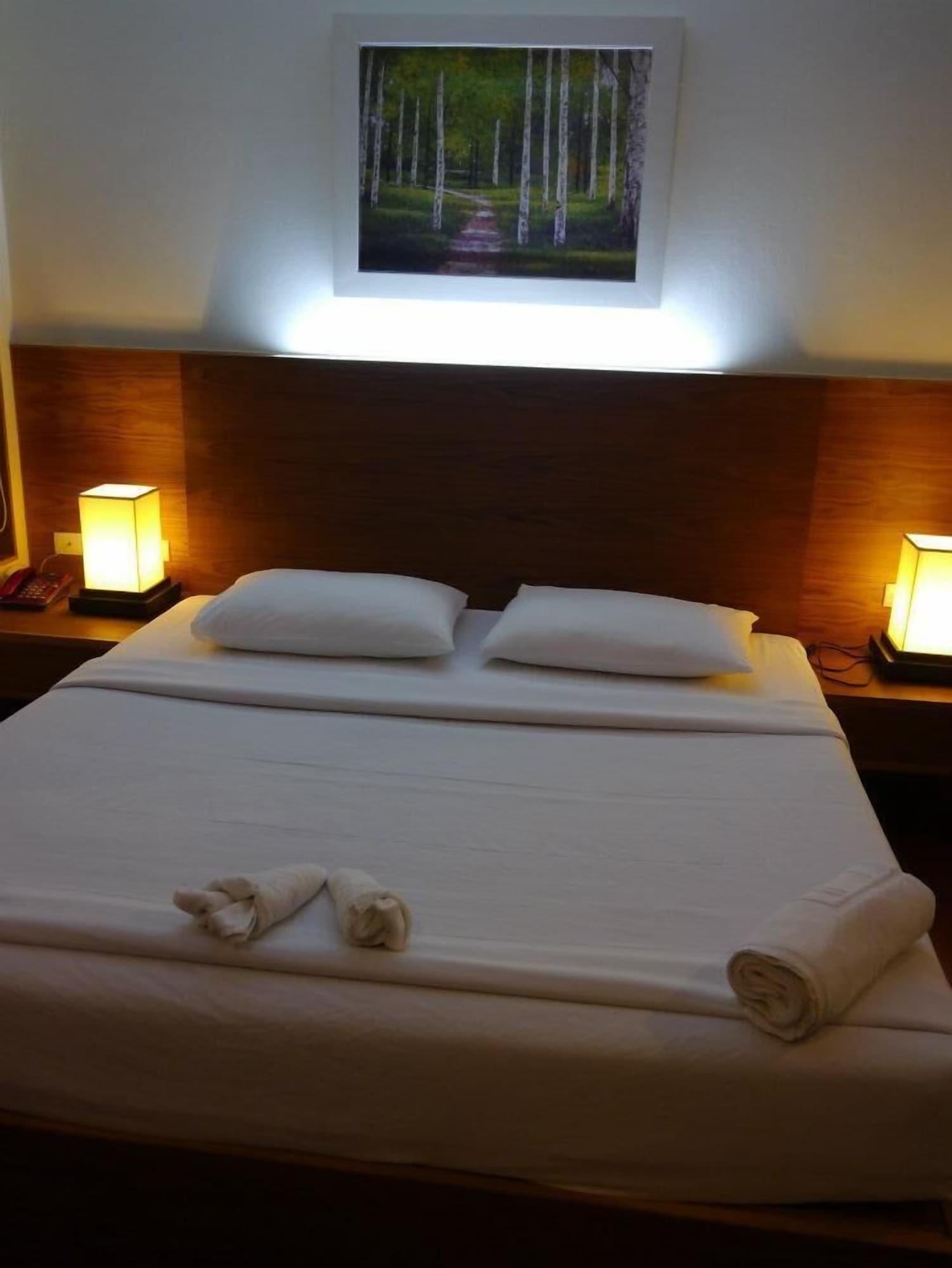 Baan Saikao Plaza Hotel & Service Apartment Koh Chang Extérieur photo