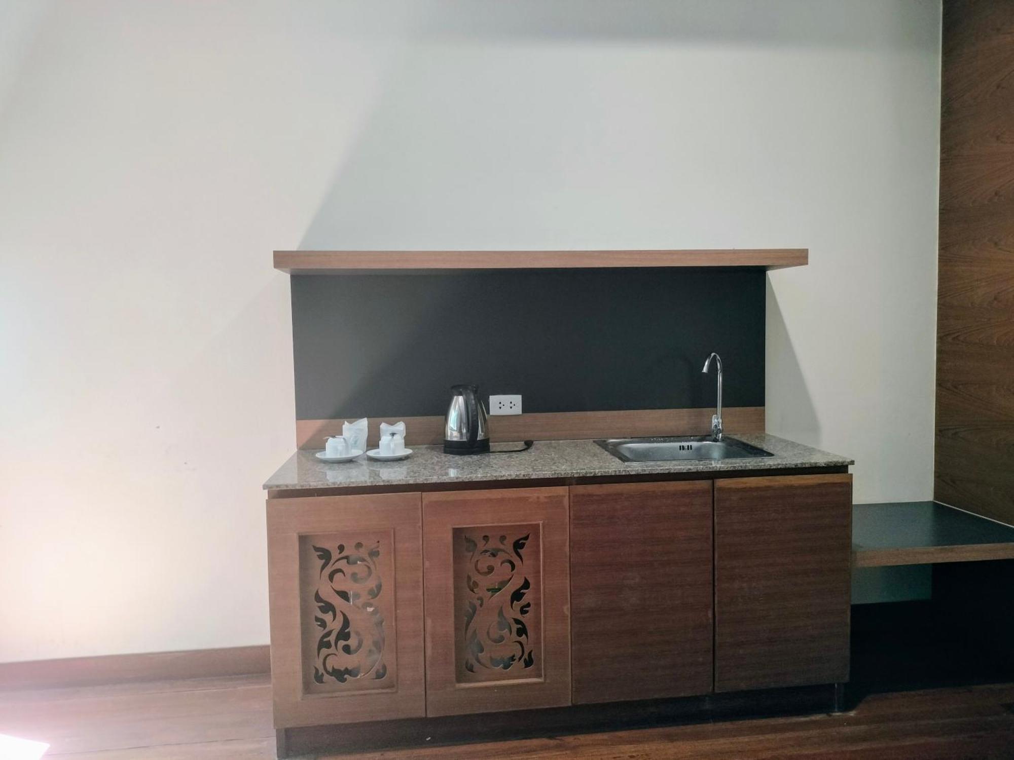 Baan Saikao Plaza Hotel & Service Apartment Koh Chang Extérieur photo